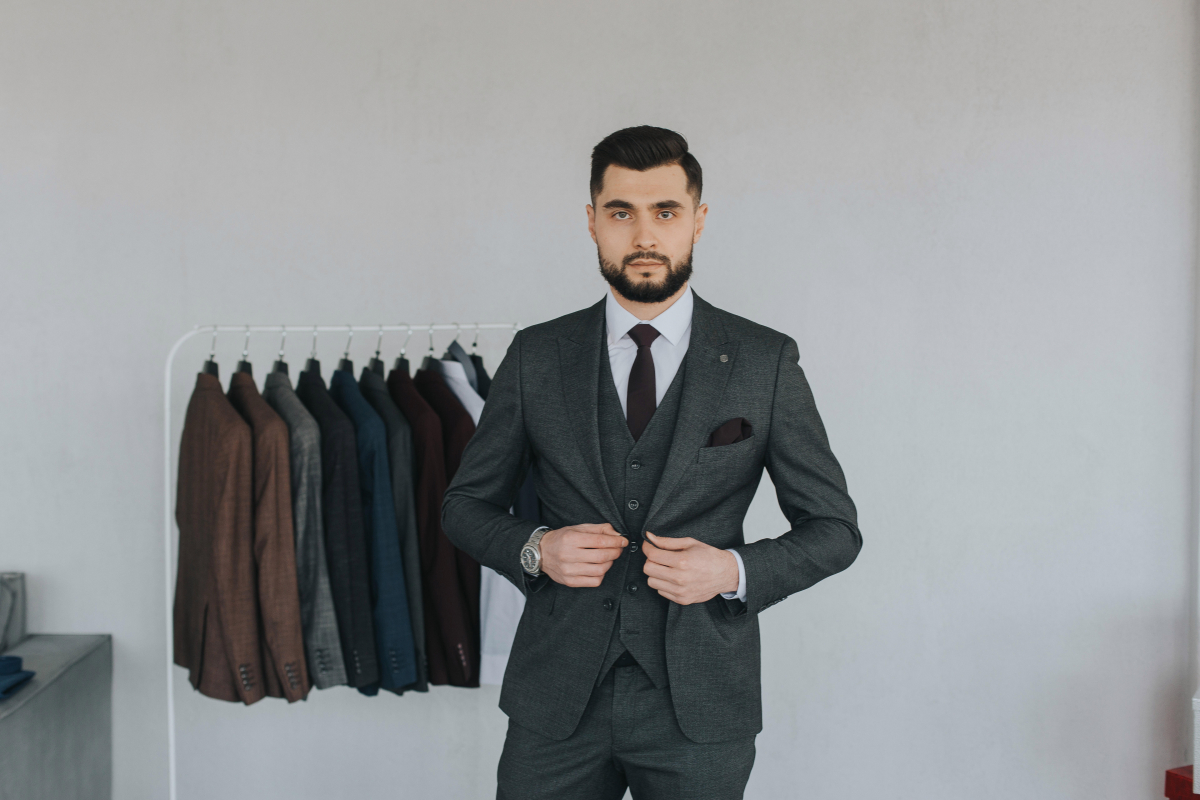 Шерсть, твид, вельвет, кашемир - изысканные материалы для элегантных мужских образов на осень