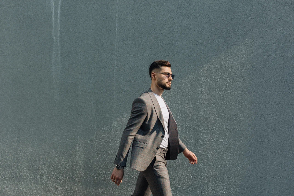 Подборка мужских летних капсул: повторяем летние популярные образы 2024