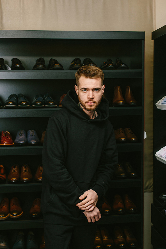 Спортивный костюм в черном цвете