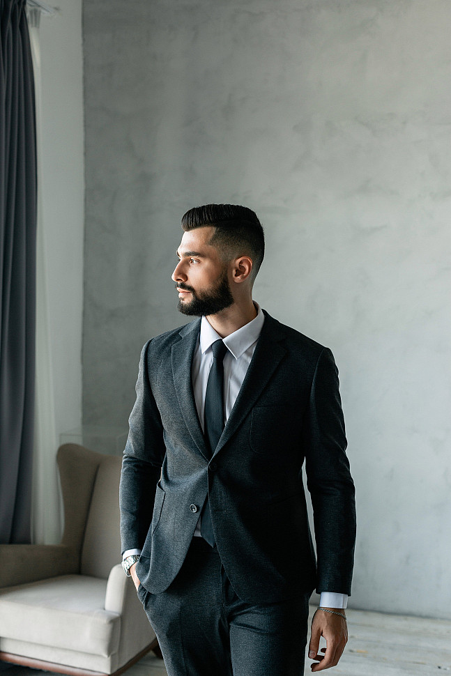 Однобортный мужской пиджак