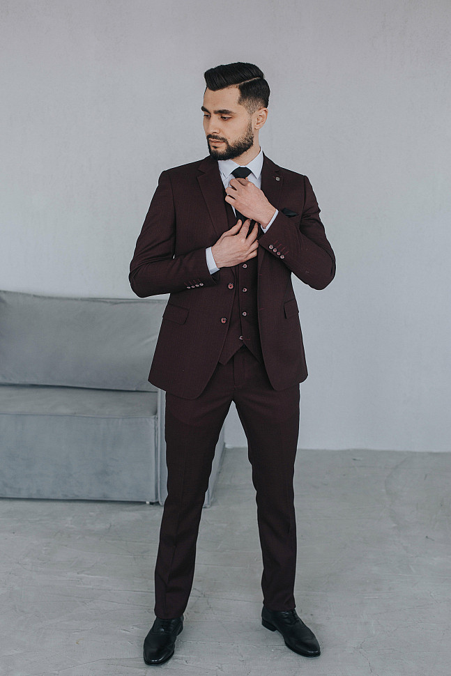 Мужской классический костюм
