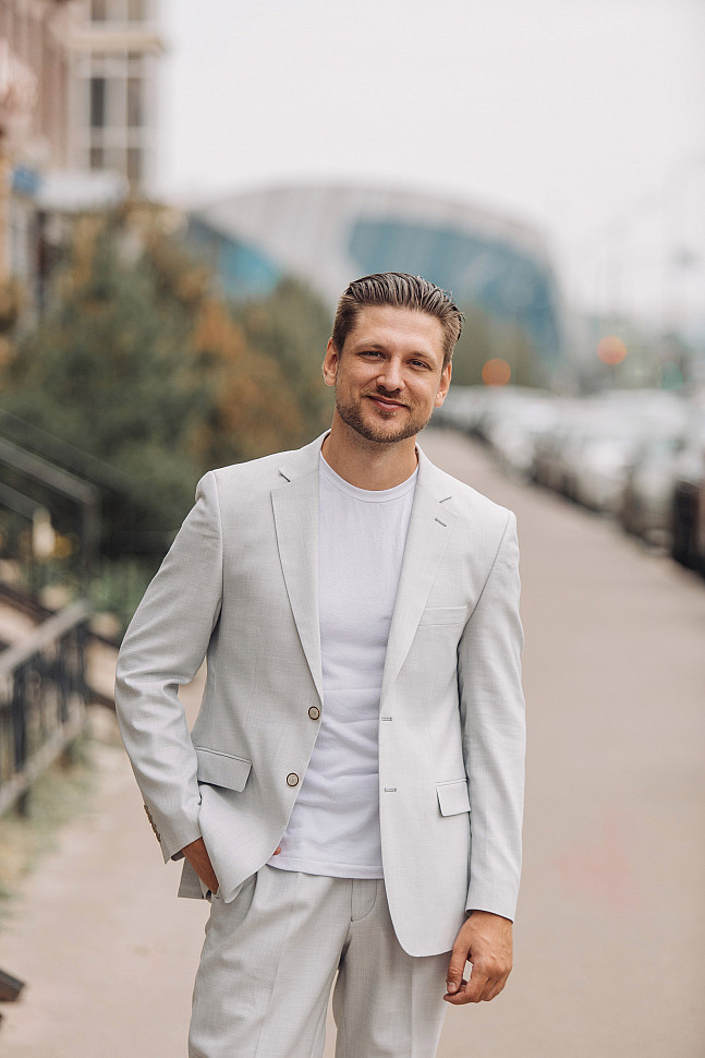 Мужской костюм айвори