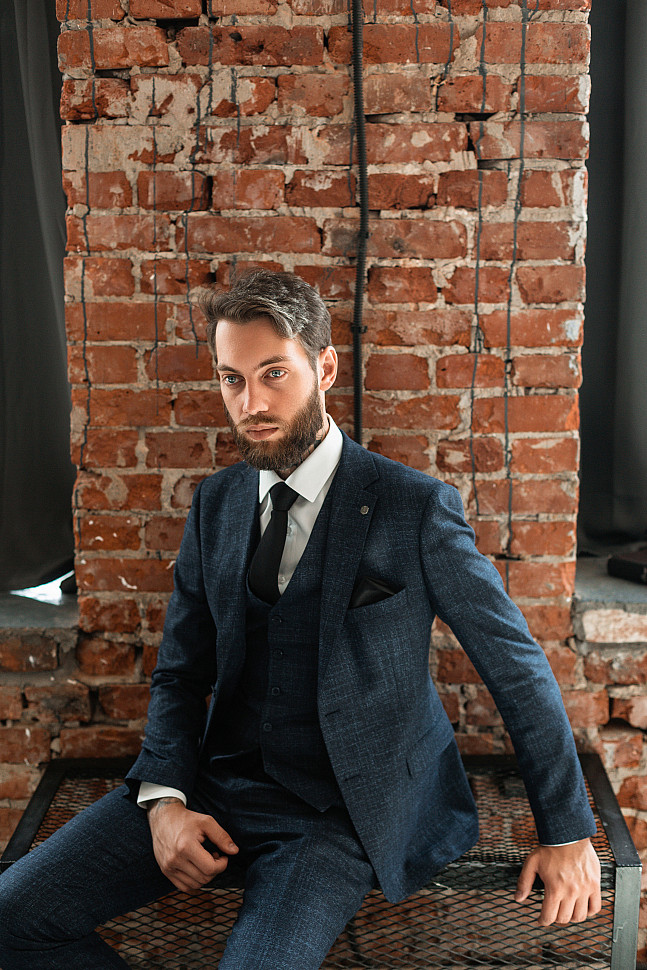 Классический мужской костюм