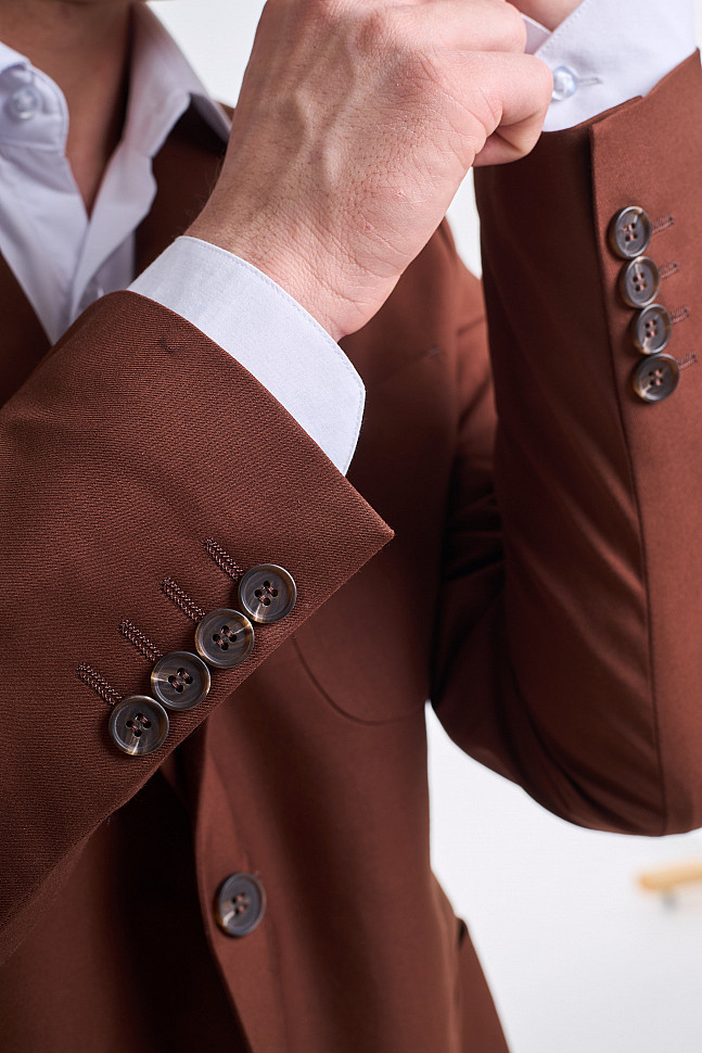 Пуговицы на жилете