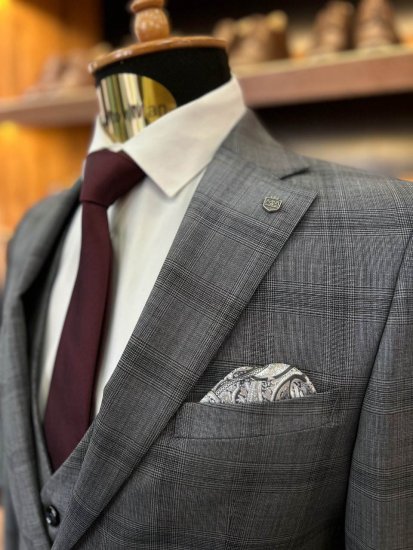 Костюм MAZALTOVMAN 3-ка премиум Серый цвет в клетку